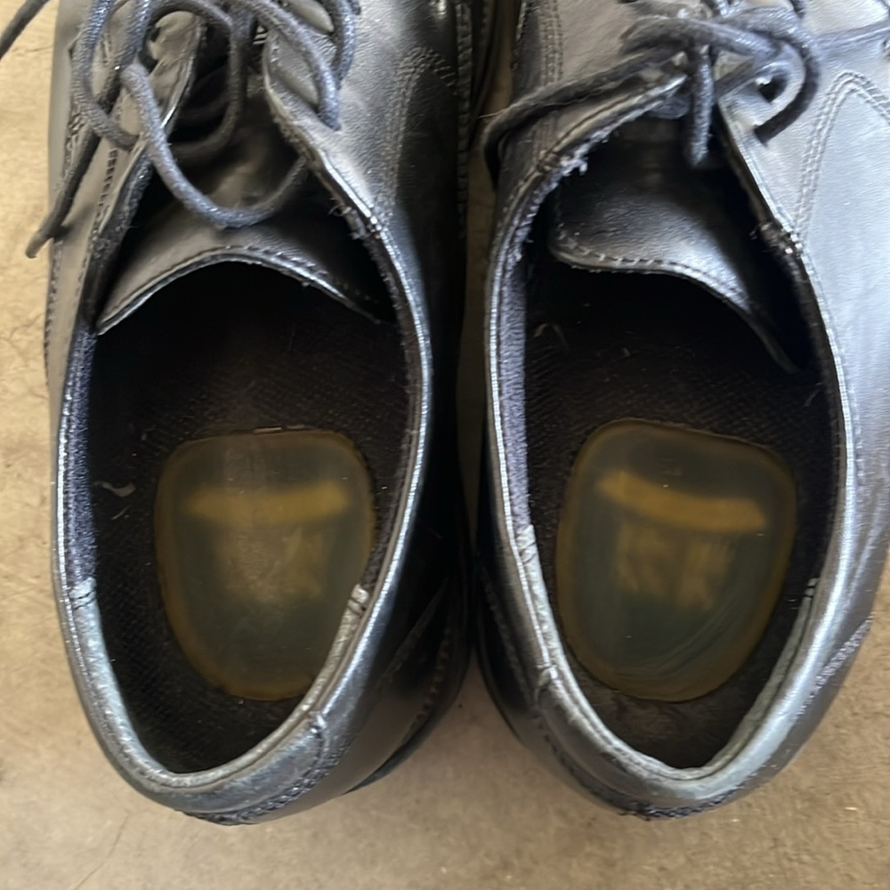 Men's Black Leather Dress Shoes - Picture 7 of 7